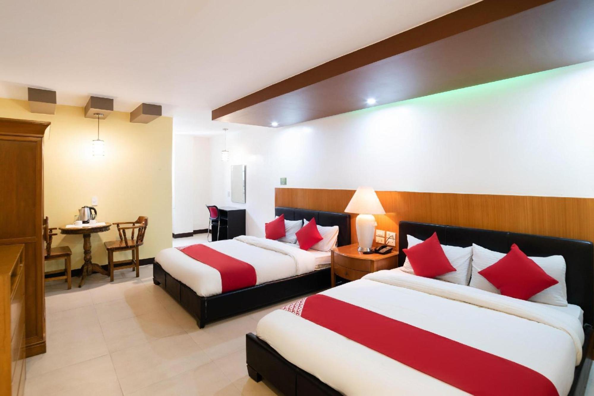 โอโย 195 แรนช์โอเทล บินัน Hotel Binan ภายนอก รูปภาพ